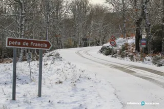 Nieve Sierra de Francia. Foto de archivo