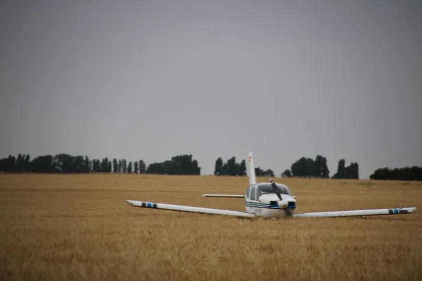 Aterrizaje forzoso de una avioneta de Matacán en Rágama