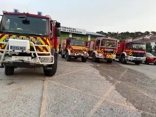Bomberos de la Diputación en Cebreros.