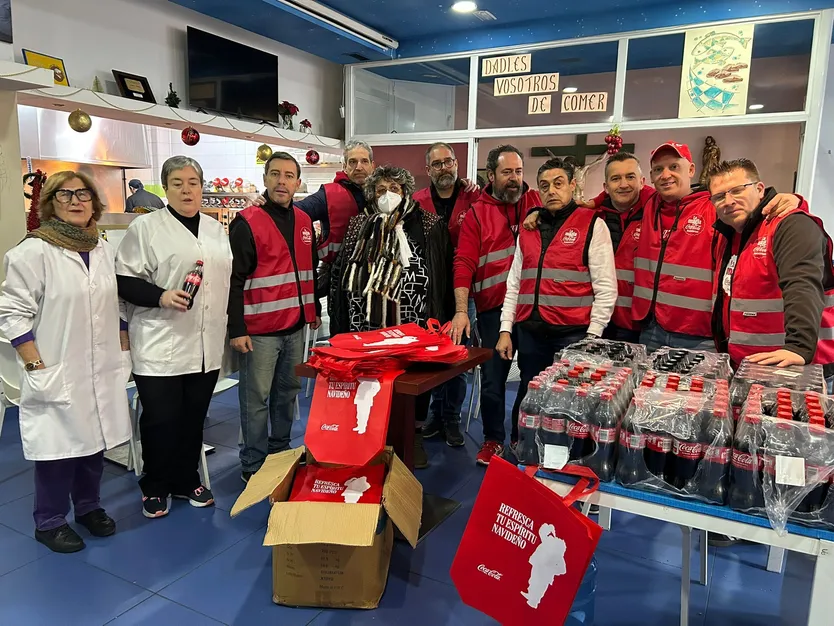 Coca-Cola se une al Comedor de los Pobres para repartir más de 250 comidas en Salamanca