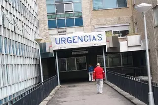 Intoxicado un joven de 19 años en el incendio de una cocina junto al hospital