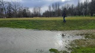 Inundada la ribera del Tormes a su paso por Salamanca por las fuertes lluvias | Andrea Mateos