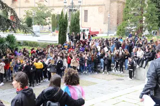 Huelga de Estudiantes Feminista Antirracista y Antifascista 99