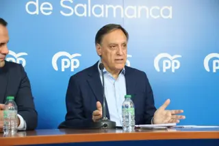 Carlos García Carbayo, ofrece una rueda de prensa antes de la celebración del Comité Ejecutivo provincial del Partido Popular. Foto de archivo