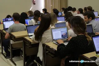 Estudiantes derecho juez ruz (10)