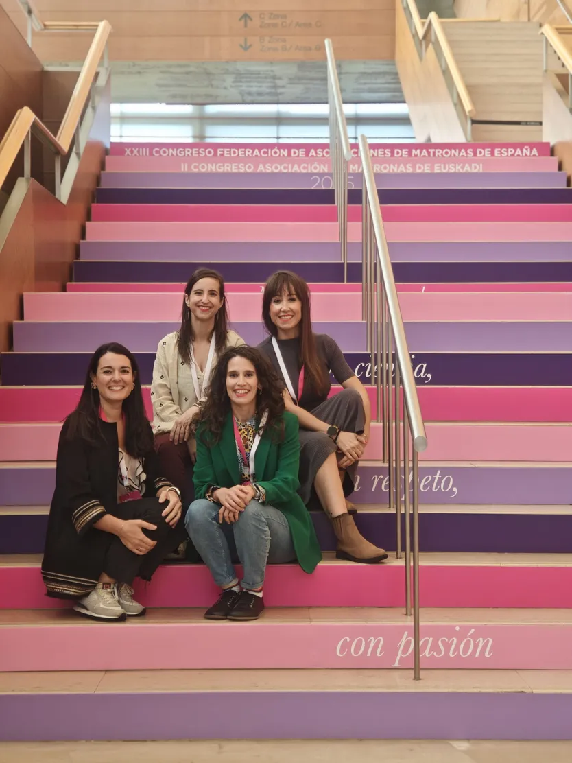 Grupo de la Junta Directiva de ASCALEMA: arriba a la izquierda Cristina Olivares González, secretaria; arriba a la derecha Mirian Llorente Gilete, tesorera ; abajado a la izquierda Sara García Villanueva, vicepresidenta; y abajo a la derecha Marta Rico Velasco, presidenta