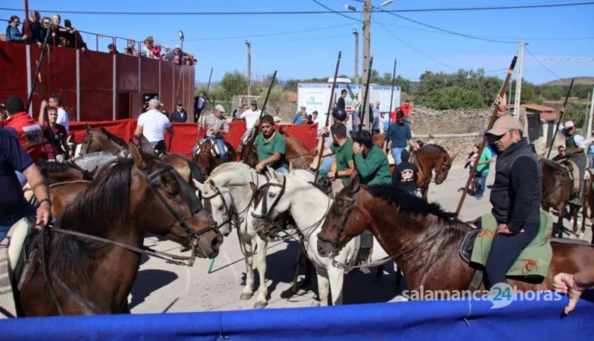 Encierro a caballo en Barruecopardo