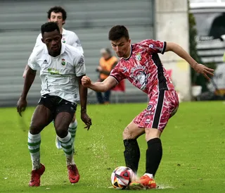 Montes, ante el Rayo Cantabria FOTO CD GUIJUELO