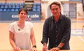 Jorge Recio y Raquel Romo firman el contrato para Avenida | FOTO CB AVENIDA