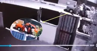 Momento en el que robaban un coche en Fuentevieja, en La Vellés