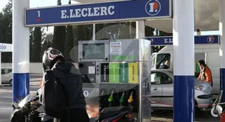 El precio de la gasolina regresa a mínimos del año 2009