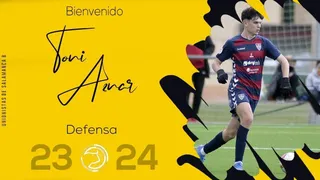 Toni Aznar firma por Unionistas B