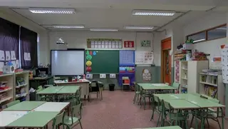 Ep aula de un colegio de madrid cerrado tras la suspension de las clases por el coronavirus 780x440