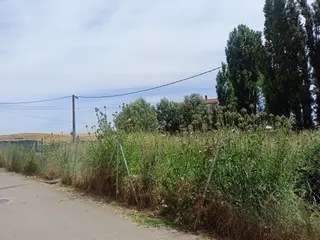 Solar en mal estado en Las Torres