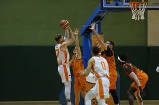 Imagen del Carbajosa Basket - CB Morón / FOTO SALAMANCA24HORAS.COM