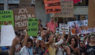 Manifestación por los incendios forestales en la provincia de Zamora |Foto: David Barrueco