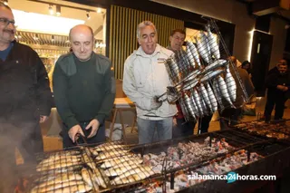 Asado de la Sardina en el Barrio del Oeste (2)