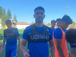 Álex Pachón en un entrenamiento de Unionistas | Salamanca24horas