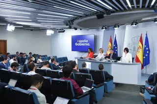 Archivo - Imagen de archivo de una rueda de prensa posterior al Consejo de Ministros. - Gustavo Valiente - Europa Press - Archivo