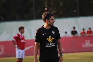 Mario Sánchez, entrenador de la UD Santa Marta | Belén Hurtado