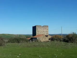 Castillo de Tamames, construido en el siglo X por el rey Ramiro II de León.