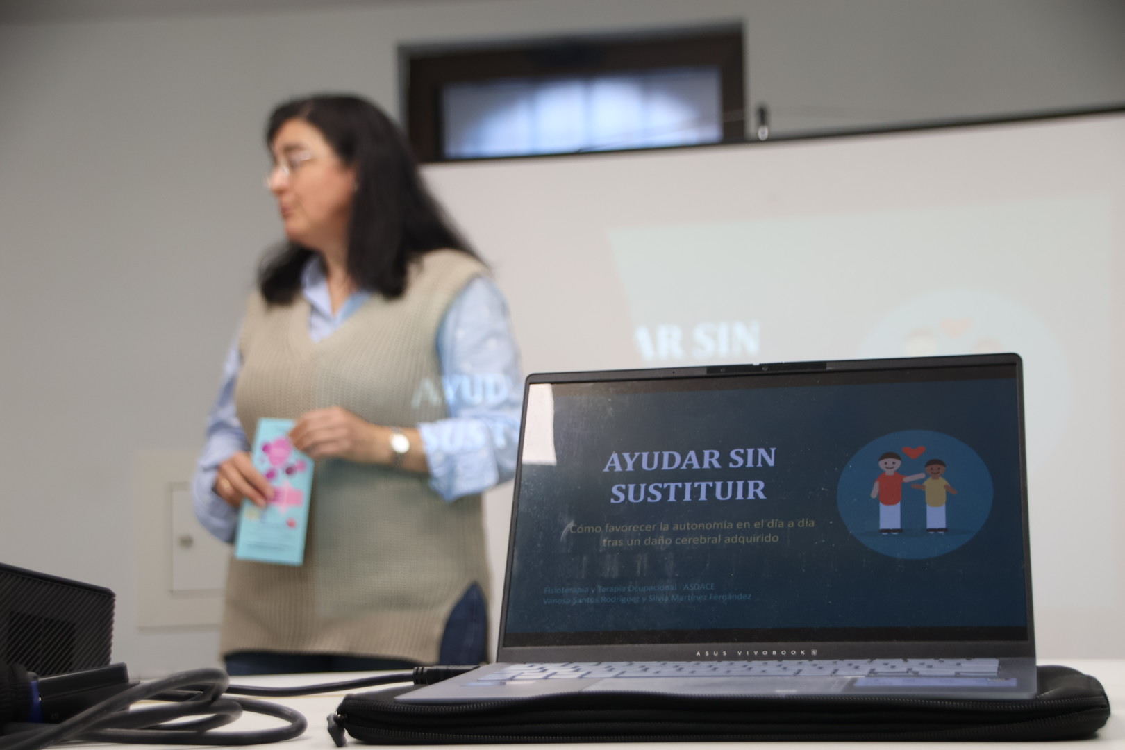 Impartici&oacute;n de un Taller Por El Dia Mundial Del Ictus En Asdace | Andrea Mateos
