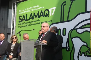 El ministro portugués de Agricultura refuerza en Salamaq los lazos con España en materia agraria
