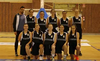 El equipo de baloncesto femenino de Sobradillo