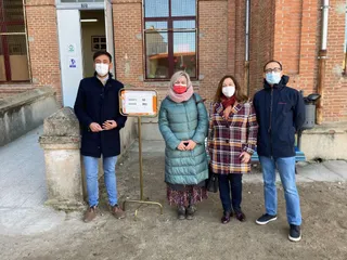 Representantes políticos del PSOE inician la jornada electoral en Peñaranda