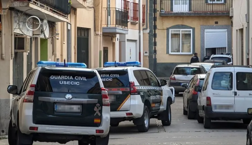 Redada de Guardia Civil en Ciudad Rodrigo Fotos Agencia ICAL (2)