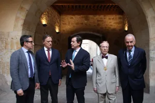 Entrega de distinciones de honor de la Academia Española de Estudios en la presentación de la obra 'Historia de los Rotarios en España (1920-1936)' | Andrea Mateos