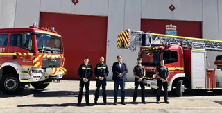 Roberto Martín en el recorrido del Parque de Bomberos