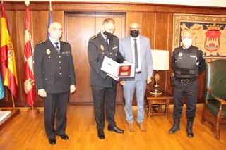 Claudio Javier Díaz en su despedida oficial del alcalde de Ponferrada, Olegario Ramón |Foto Ayuntamiento de Ponferrada