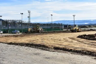 Guijuelo asfaltado campo de futbo