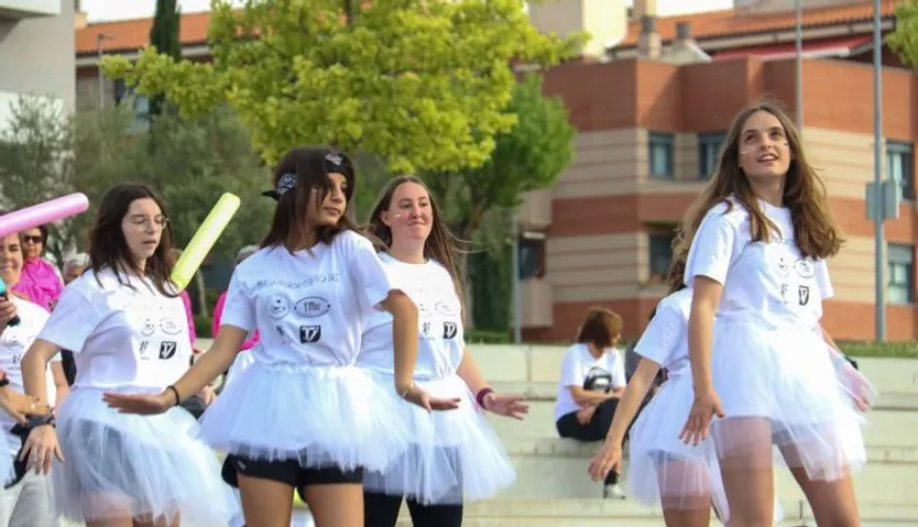 Día de la educación física en la calle Carbajosa (7)