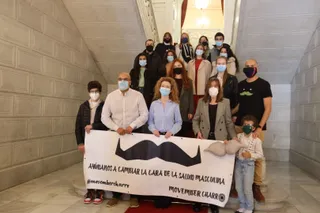 Salamanca se deja bigote en el mes reivindicativo contra el cáncer de próstata y testicular