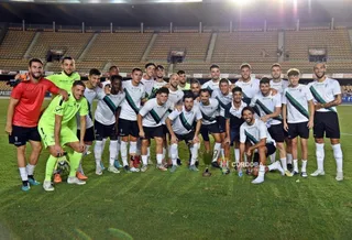 El Córdoba celebra un título veraniego en Chapín | FOTO CÓRDOBA CF