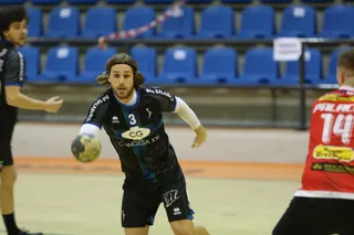 Beltrán, en el duelo ante BM Gijón.